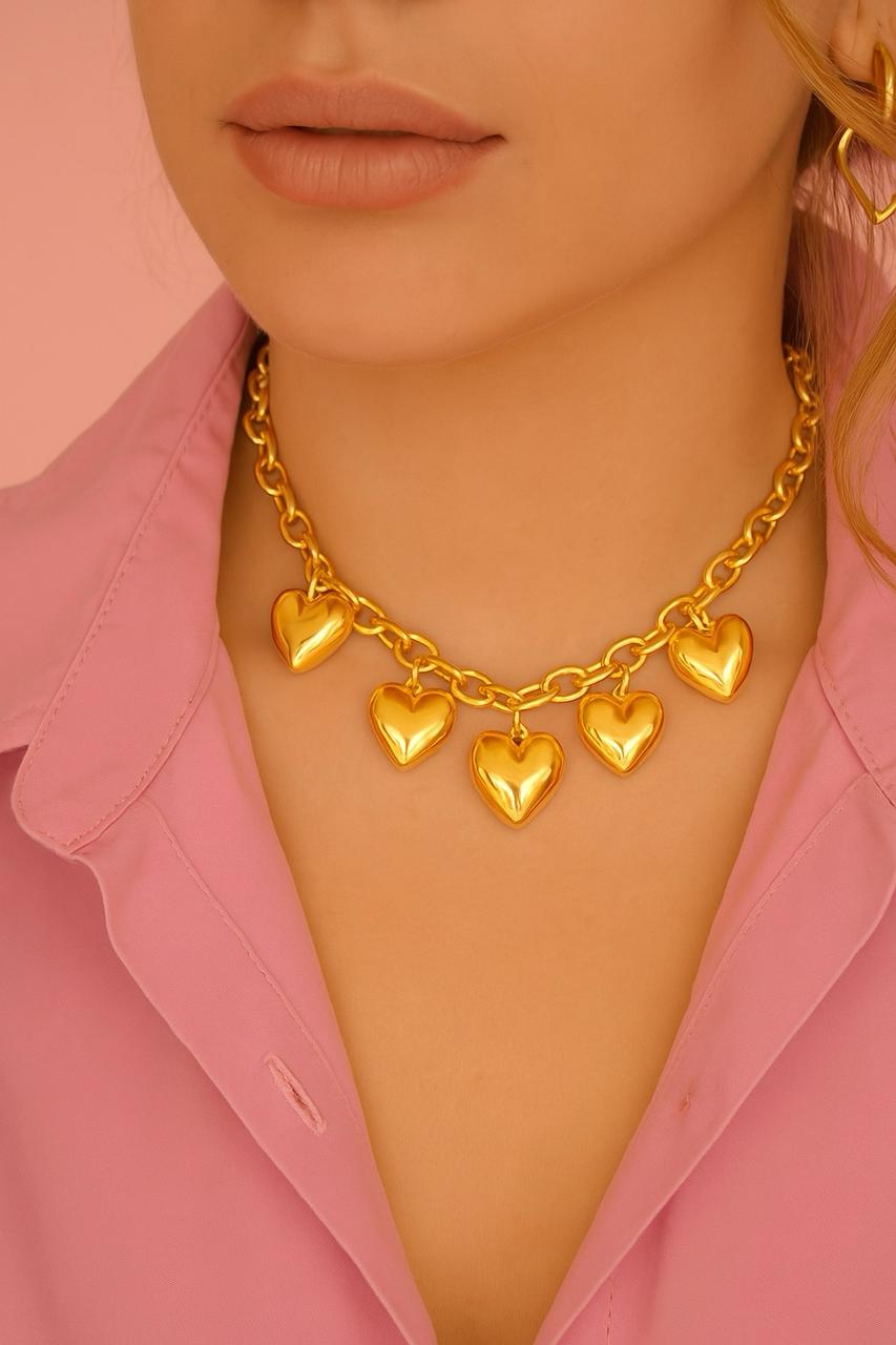 COLLAR HEARD AND HEARD
