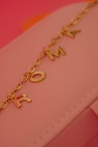 Collar con nombre de mascota