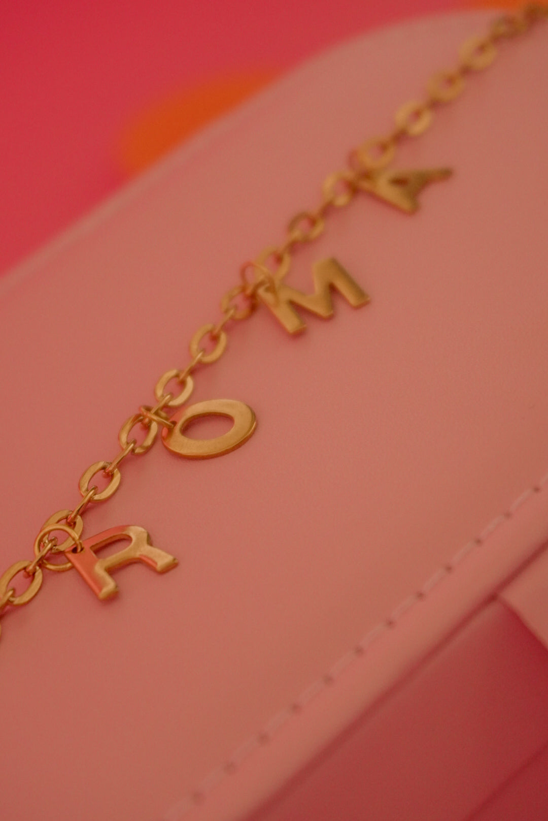 Collar con nombre de mascota