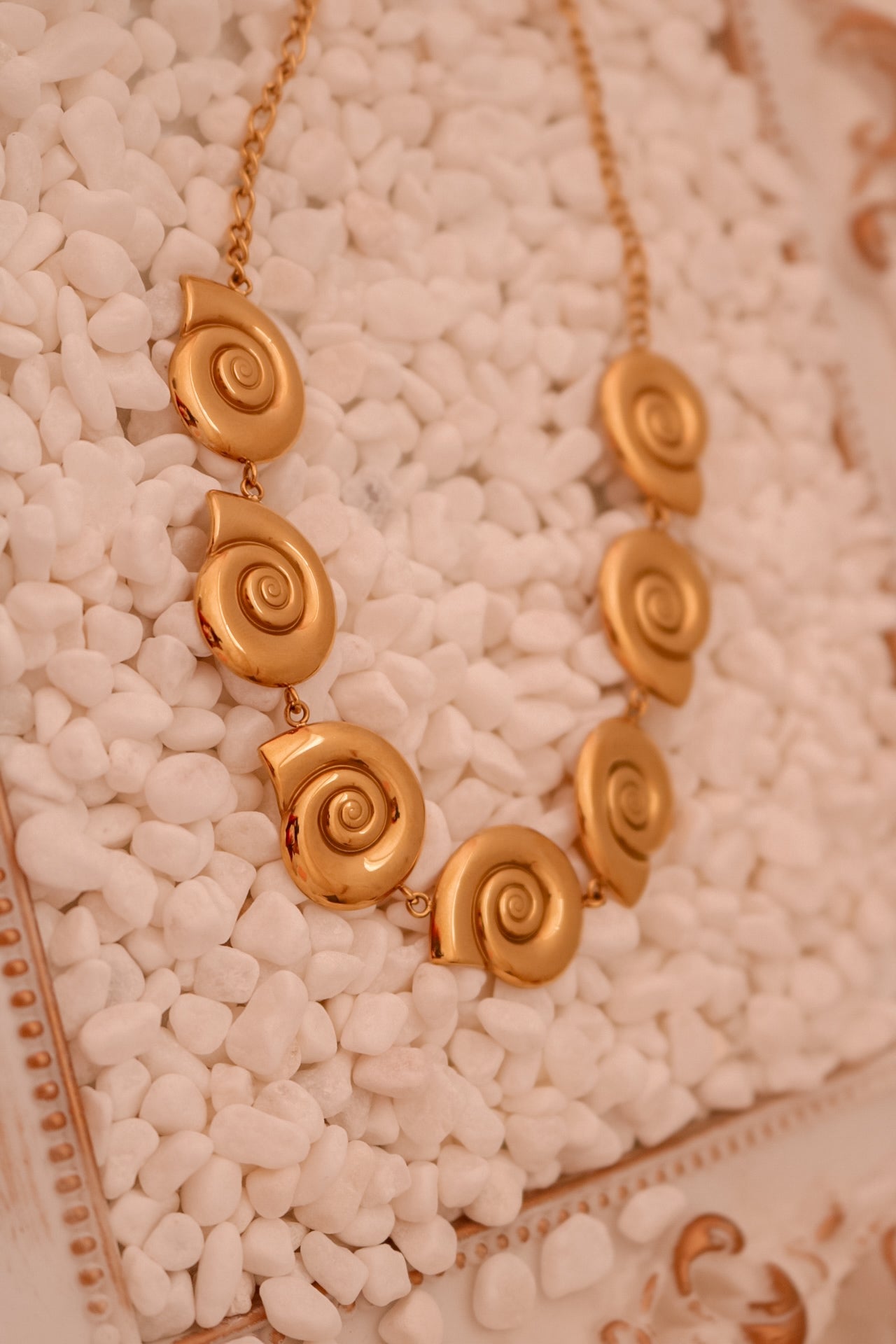 Collar Caracolitas Gold